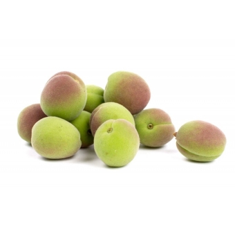 Абрикосы зеленые