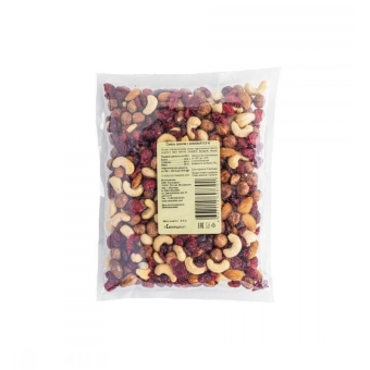 Смесь орехов с клюквой